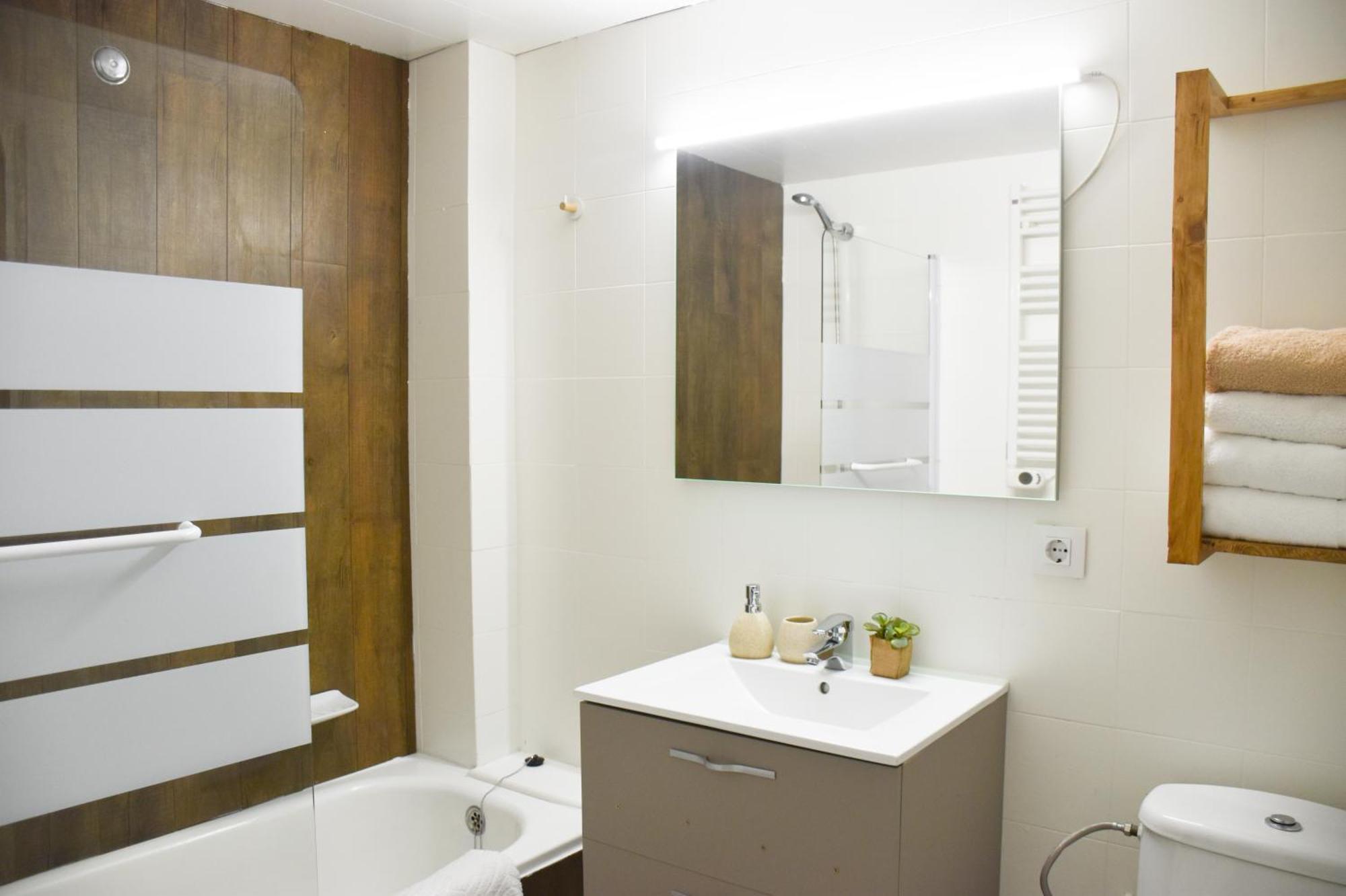 La Neu Studio Neuf Pour 4 Pax En Centre Ville 파스데라까사 외부 사진