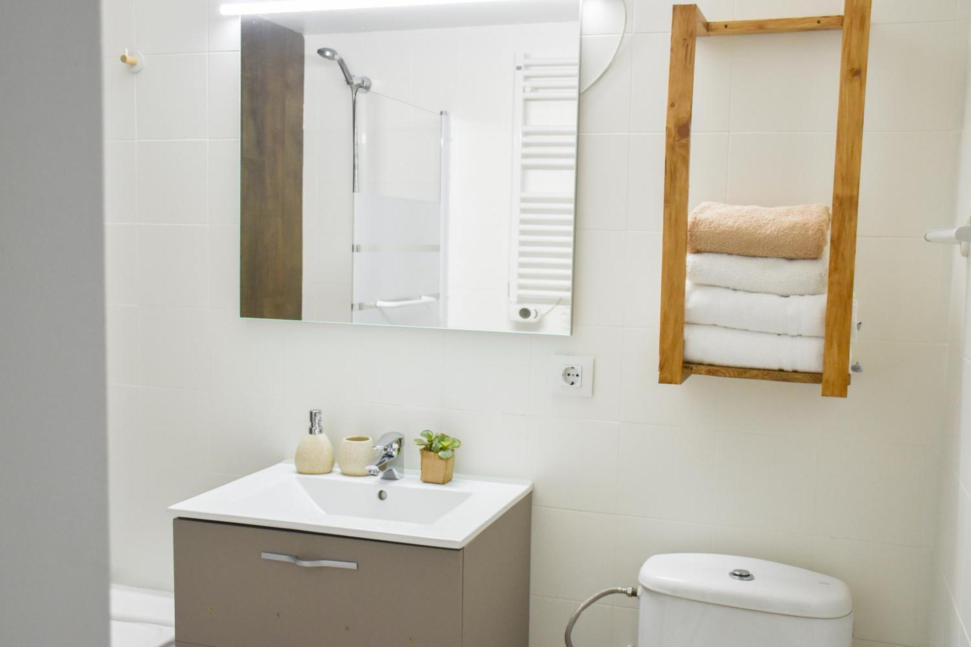 La Neu Studio Neuf Pour 4 Pax En Centre Ville 파스데라까사 외부 사진